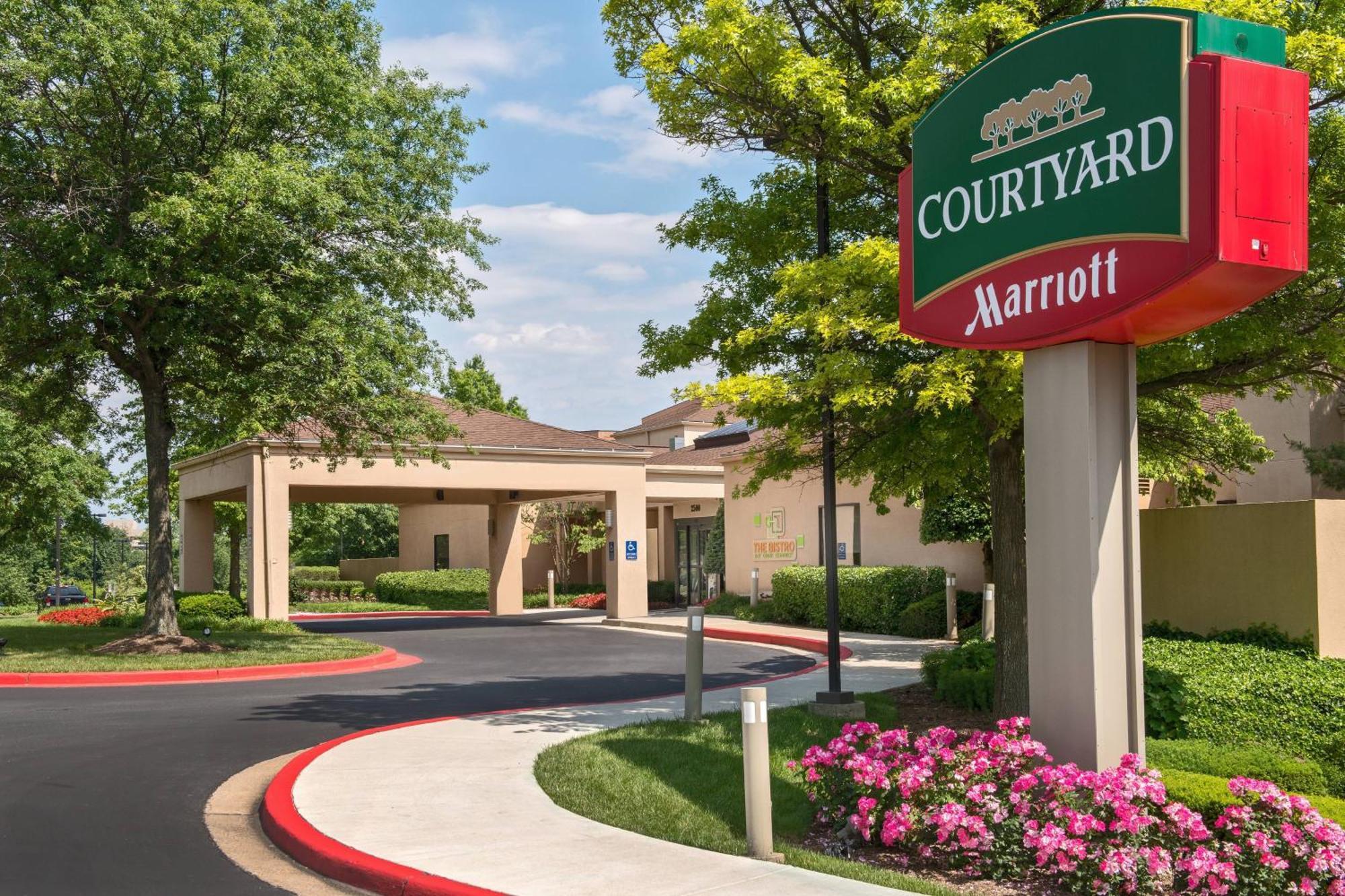 Courtyard By Marriott Rockville Bagian luar foto